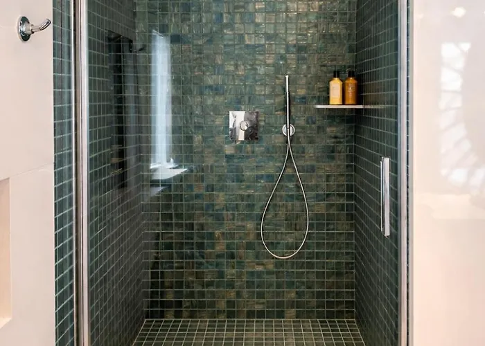 R Cedro House Apartment *